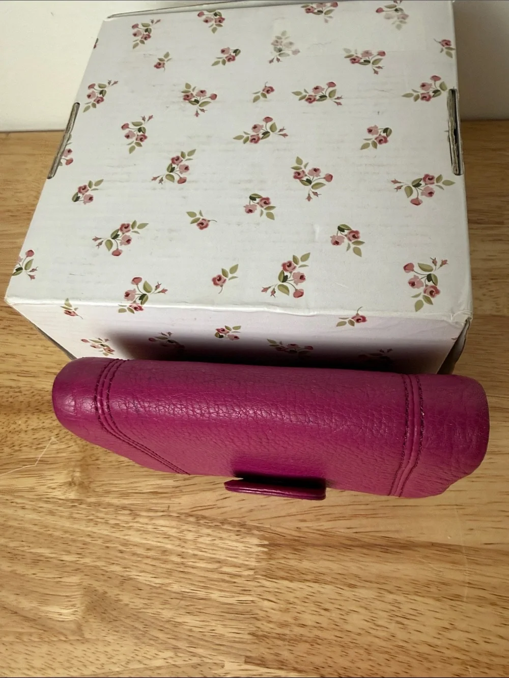 Used Fossil Women’s Leather Wallet Organizer